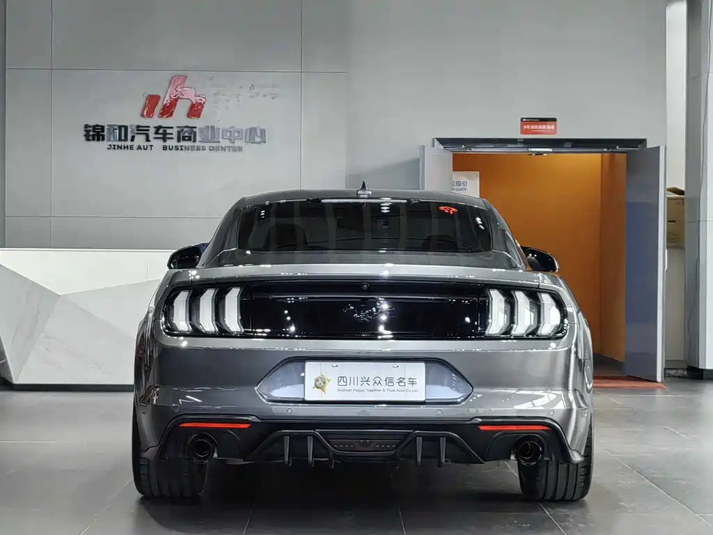 Ford Mustang — миниатюра 5
