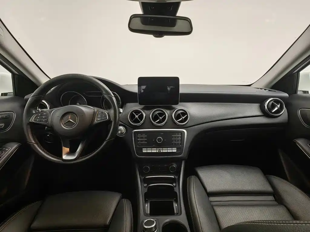 Mercedes-Benz GLA — миниатюра 5