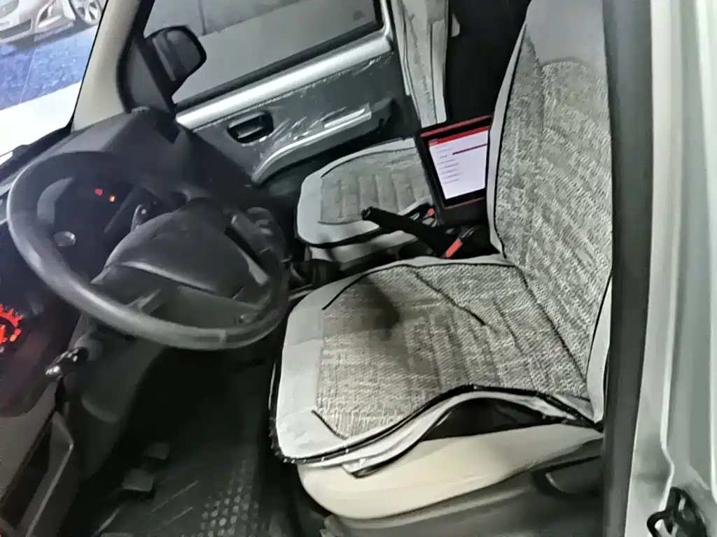 Wuling Rongguang S — миниатюра 15