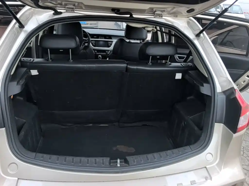 Geely Vision X3 — миниатюра 19