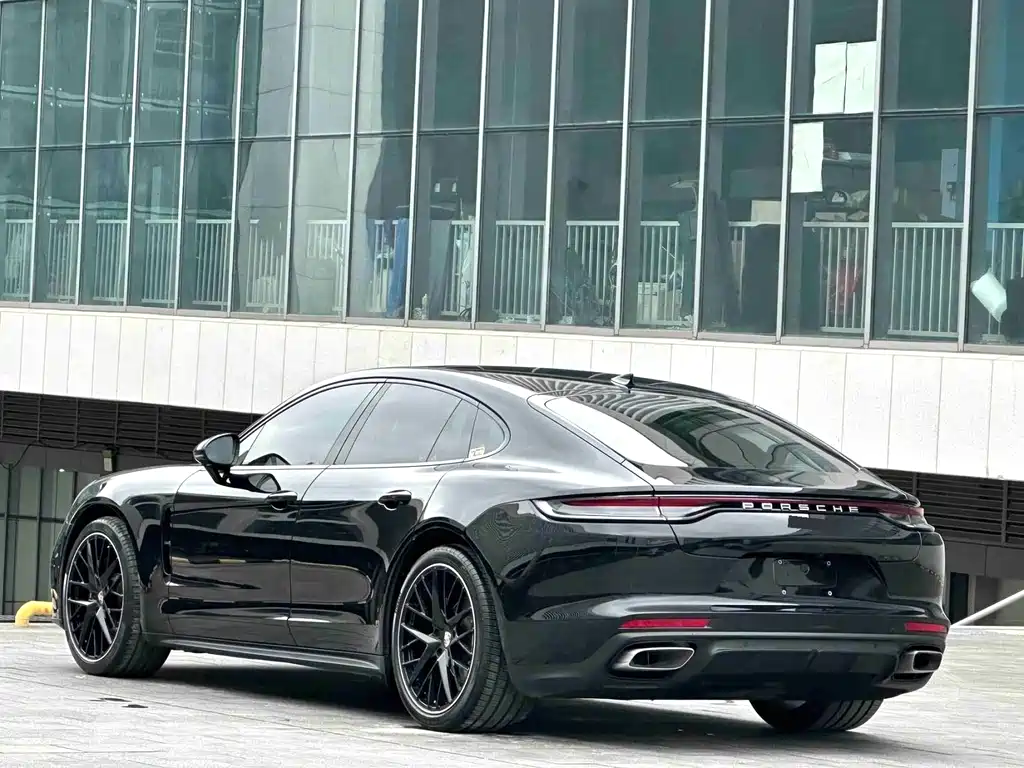 Porsche Panamera — миниатюра 13