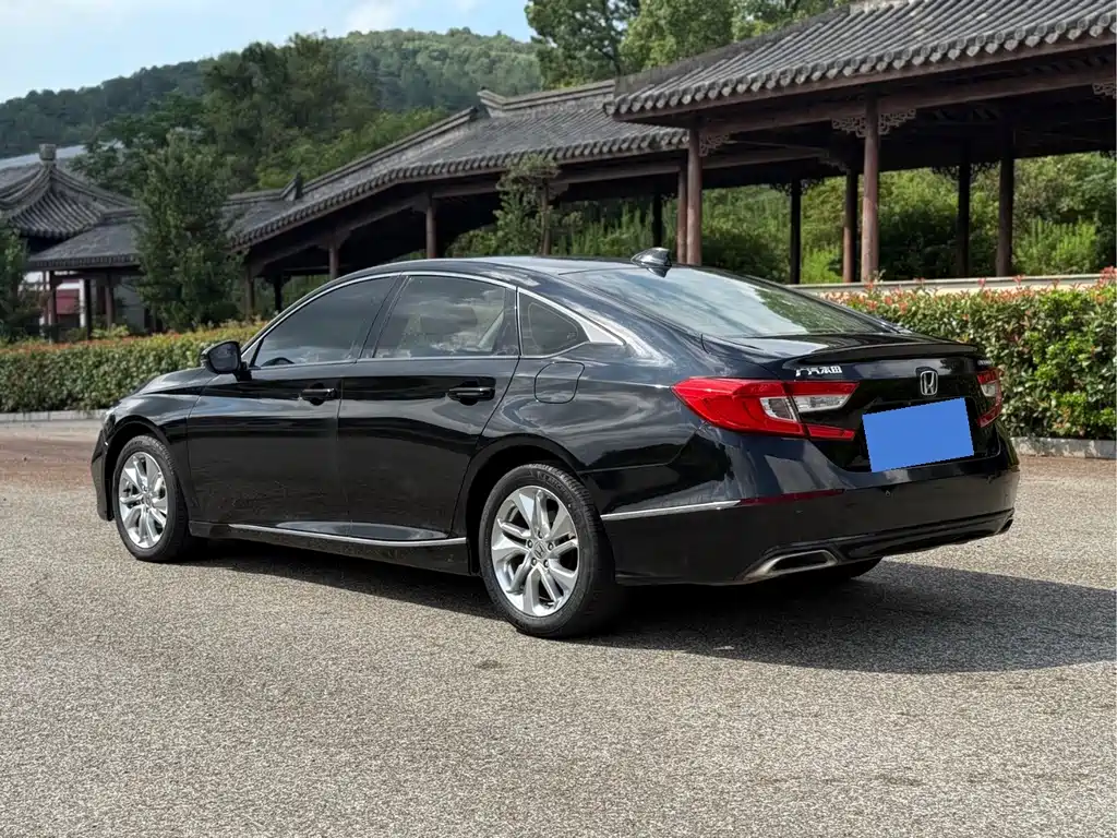 Honda Accord — миниатюра 5