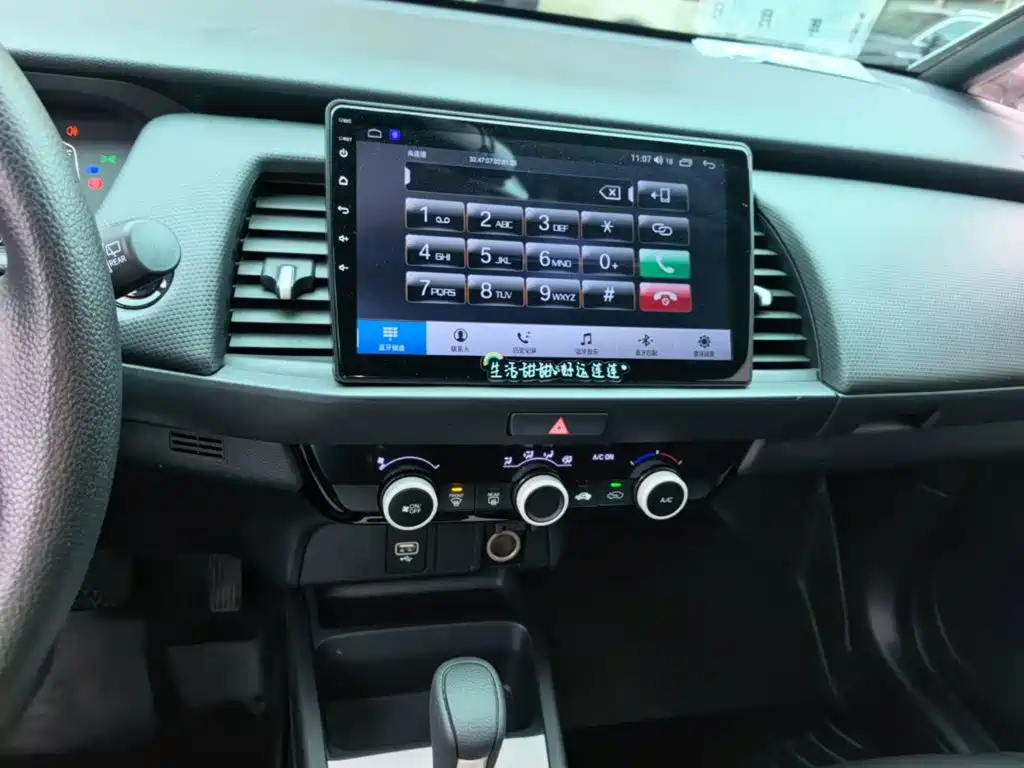Honda Fit — миниатюра 13