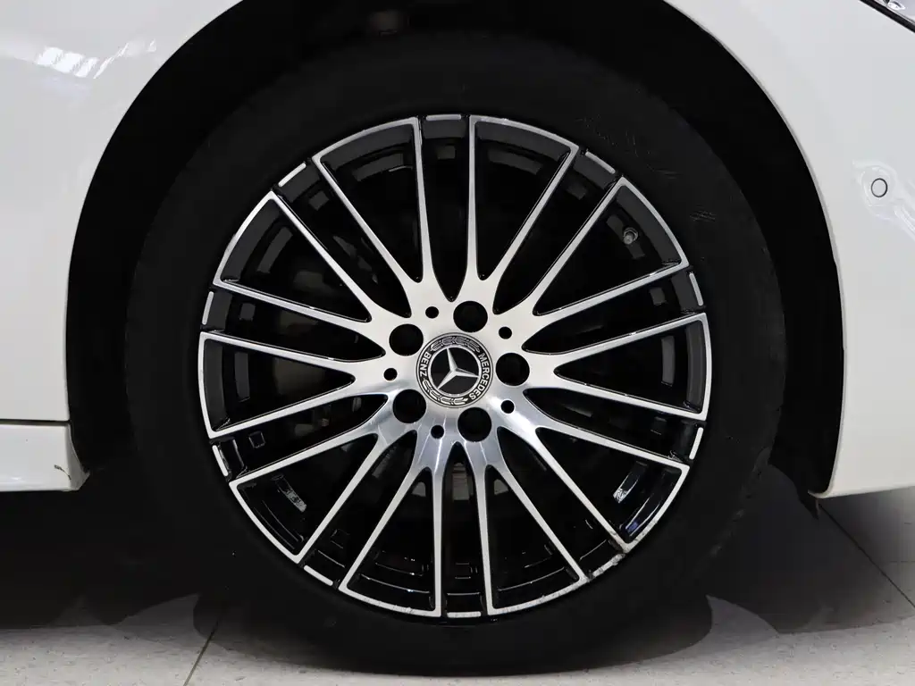 Mercedes-Benz C-Class — миниатюра 21