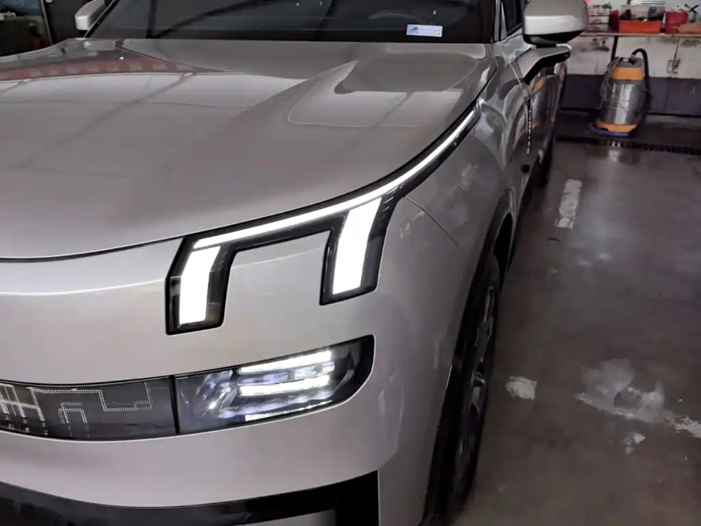 Lynk & Co 900 — миниатюра 24