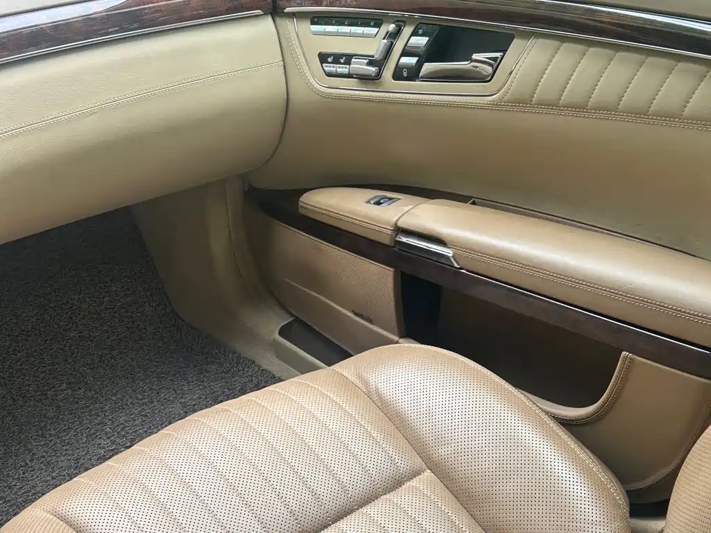 Mercedes-Benz S-Class — миниатюра 3