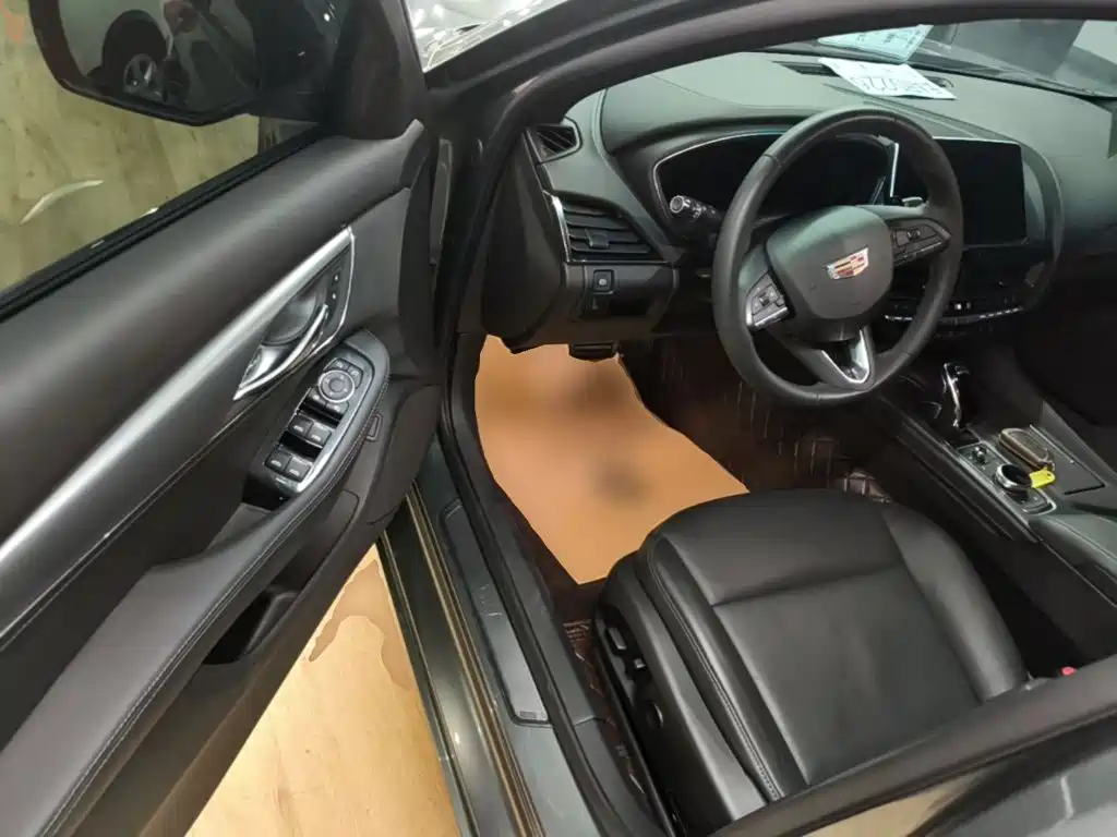 Cadillac CT5 — миниатюра 16