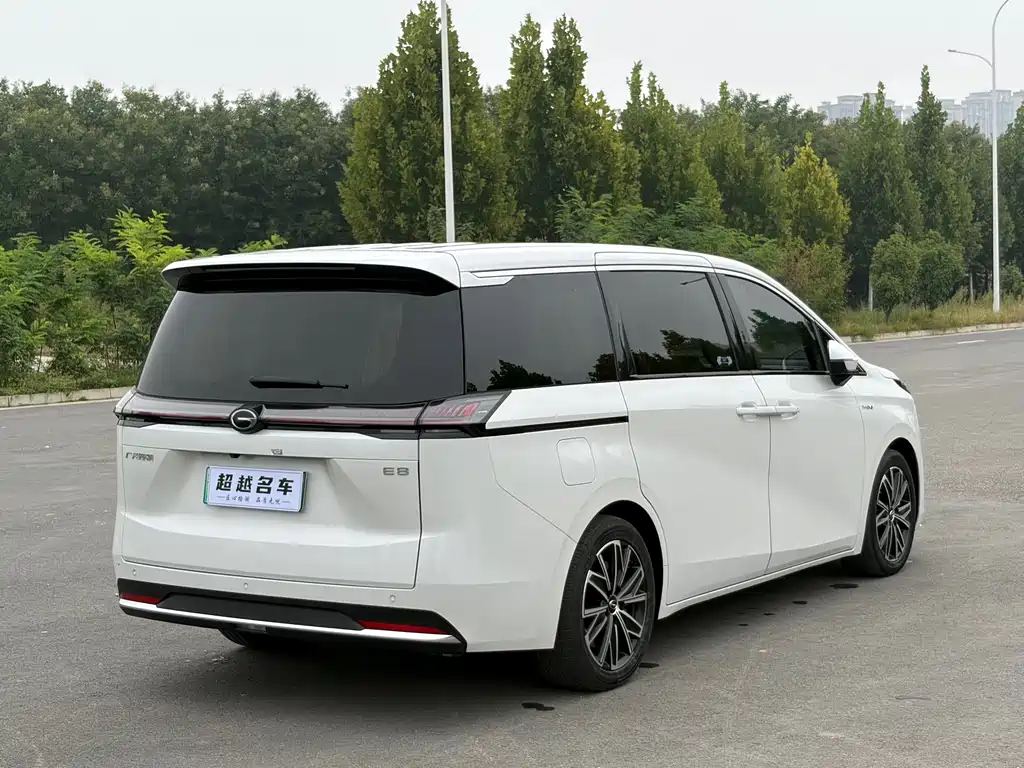 GAC Motor Trumpchi E8 PHEV — миниатюра 16