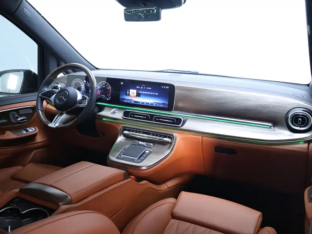 Mercedes-Benz V-Class — миниатюра 20
