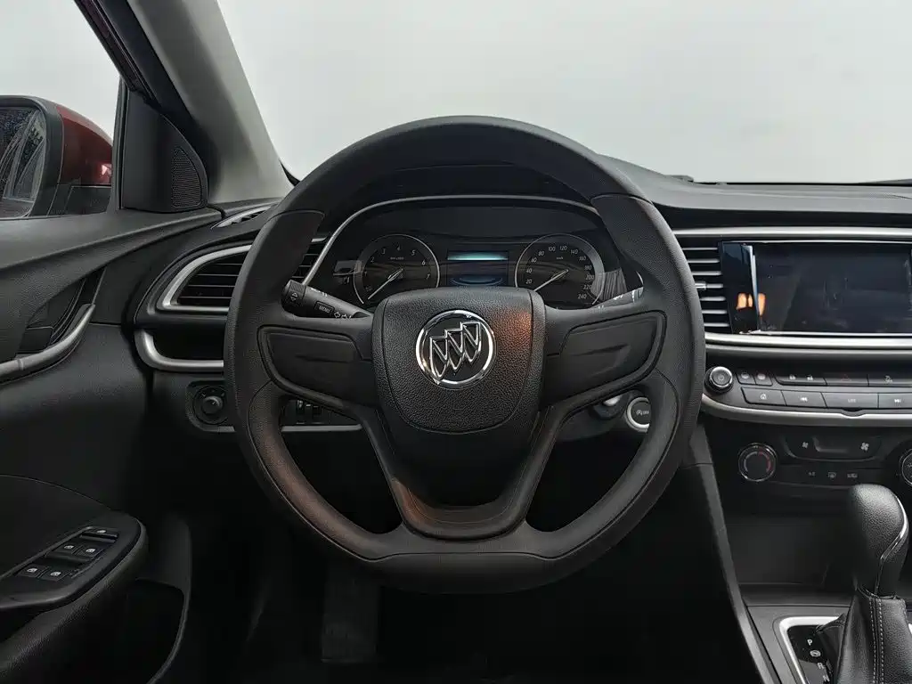 Buick Excelle — миниатюра 11