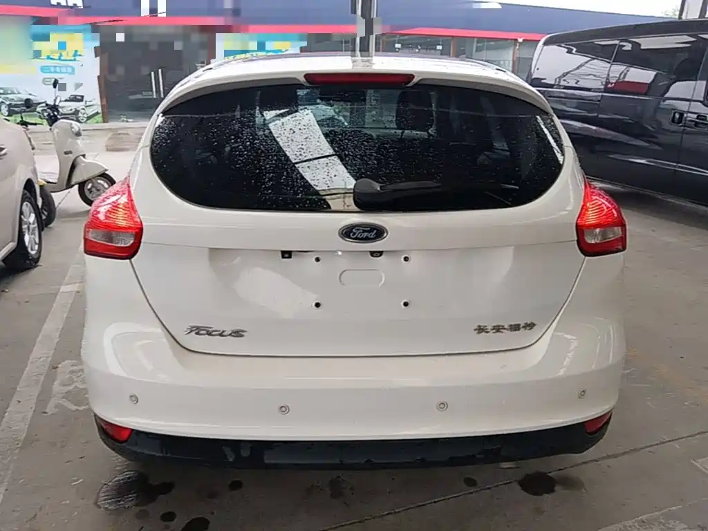 Ford Focus — миниатюра 6