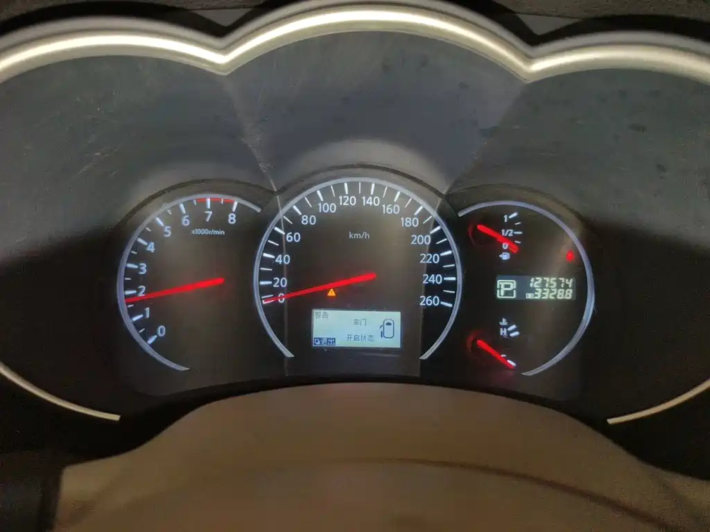 Nissan Quest — миниатюра 7