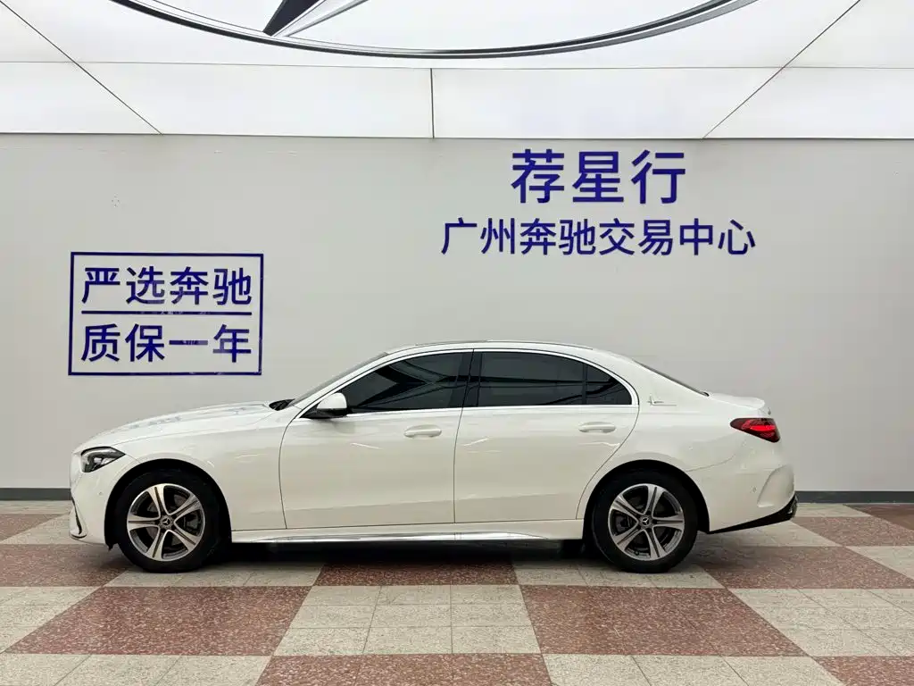 Mercedes-Benz C-Class — миниатюра 5