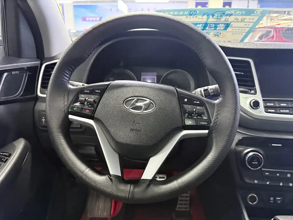 Hyundai Tucson — миниатюра 13