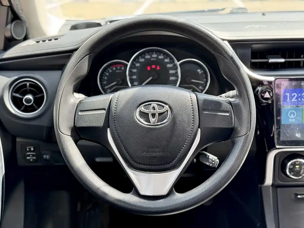 Toyota Corolla — миниатюра 8