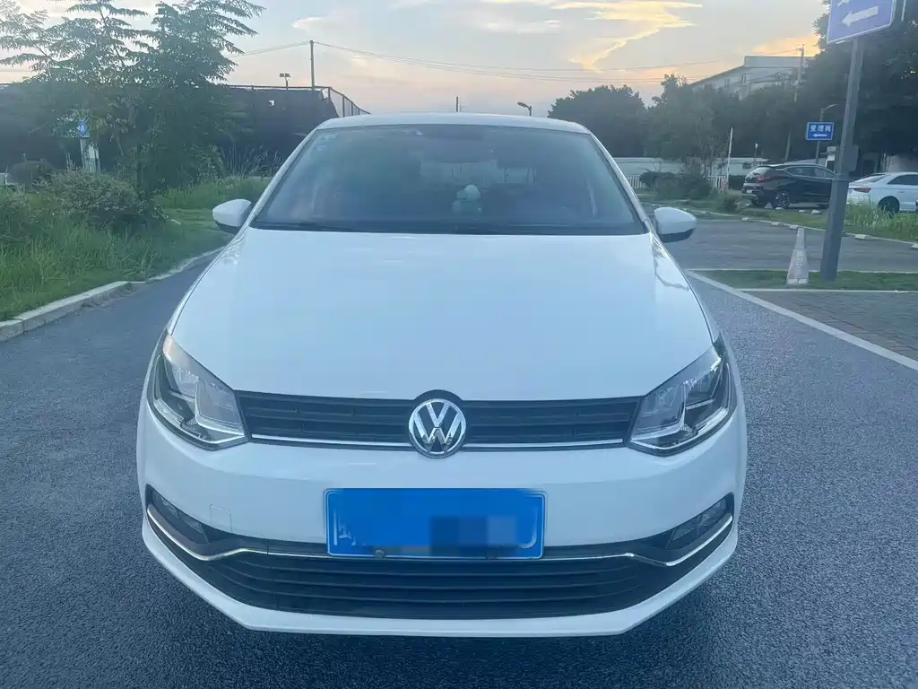 Volkswagen Polo — миниатюра 2