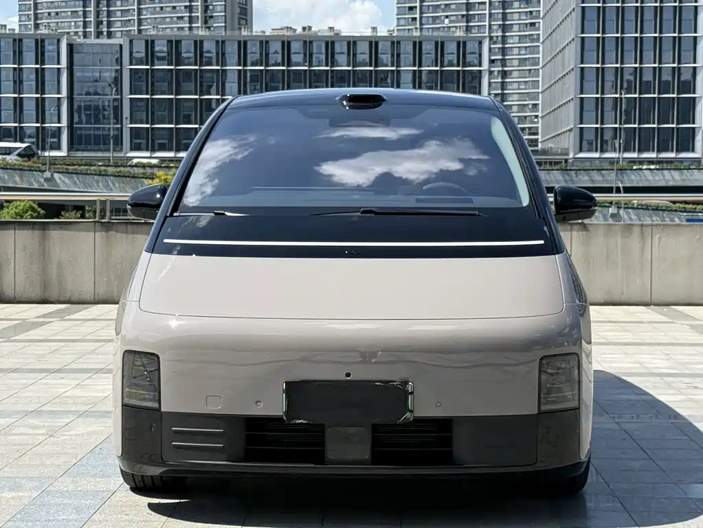 Li Auto Li MEGA — миниатюра 2