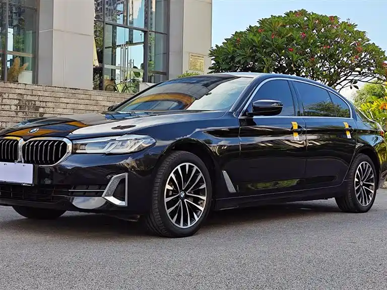 BMW 5 Series 2023