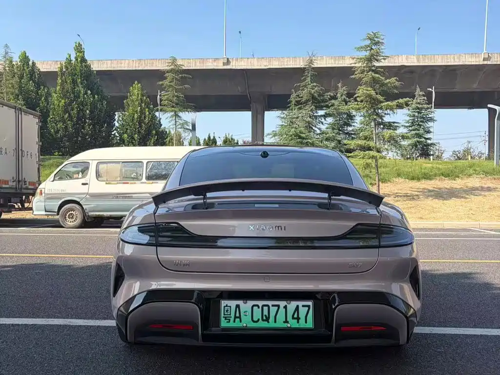Xiaomi SU7 — миниатюра 5