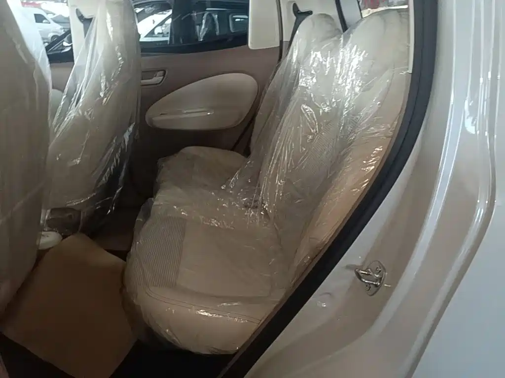 Wuling MINIEV — миниатюра 17
