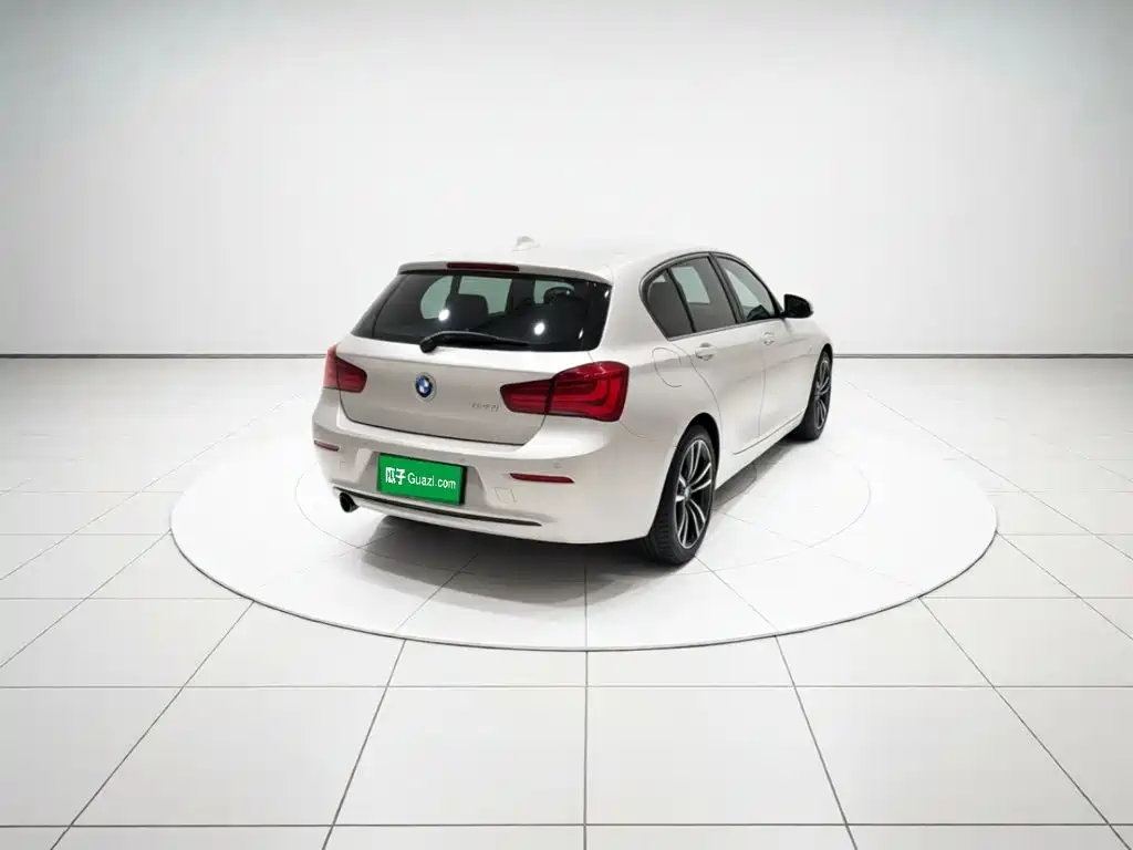 BMW 1 Series (Import) — миниатюра 6