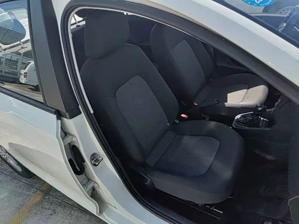 Volkswagen Santana — миниатюра 25