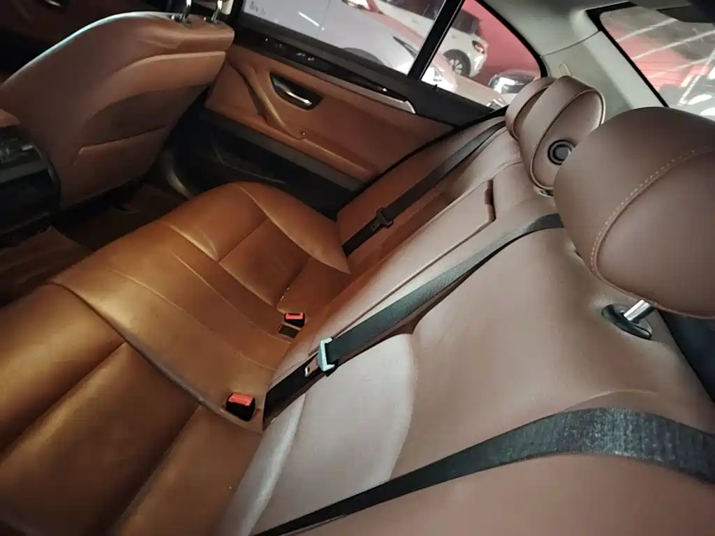 BMW 5 Series (Import) — миниатюра 17