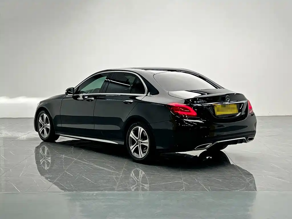 Mercedes-Benz C-Class — миниатюра 4
