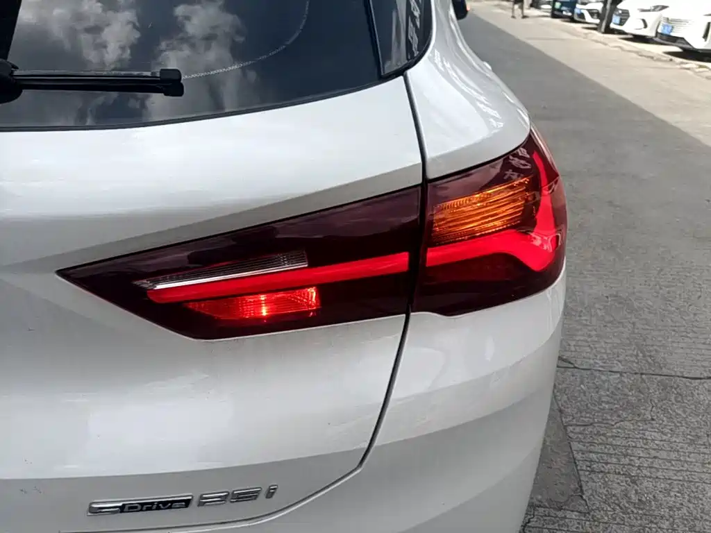 BMW X2 — миниатюра 8