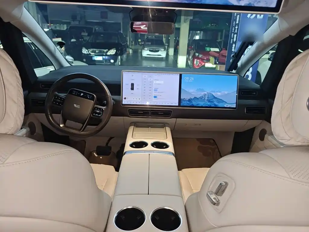 Li Auto Li MEGA — миниатюра 10