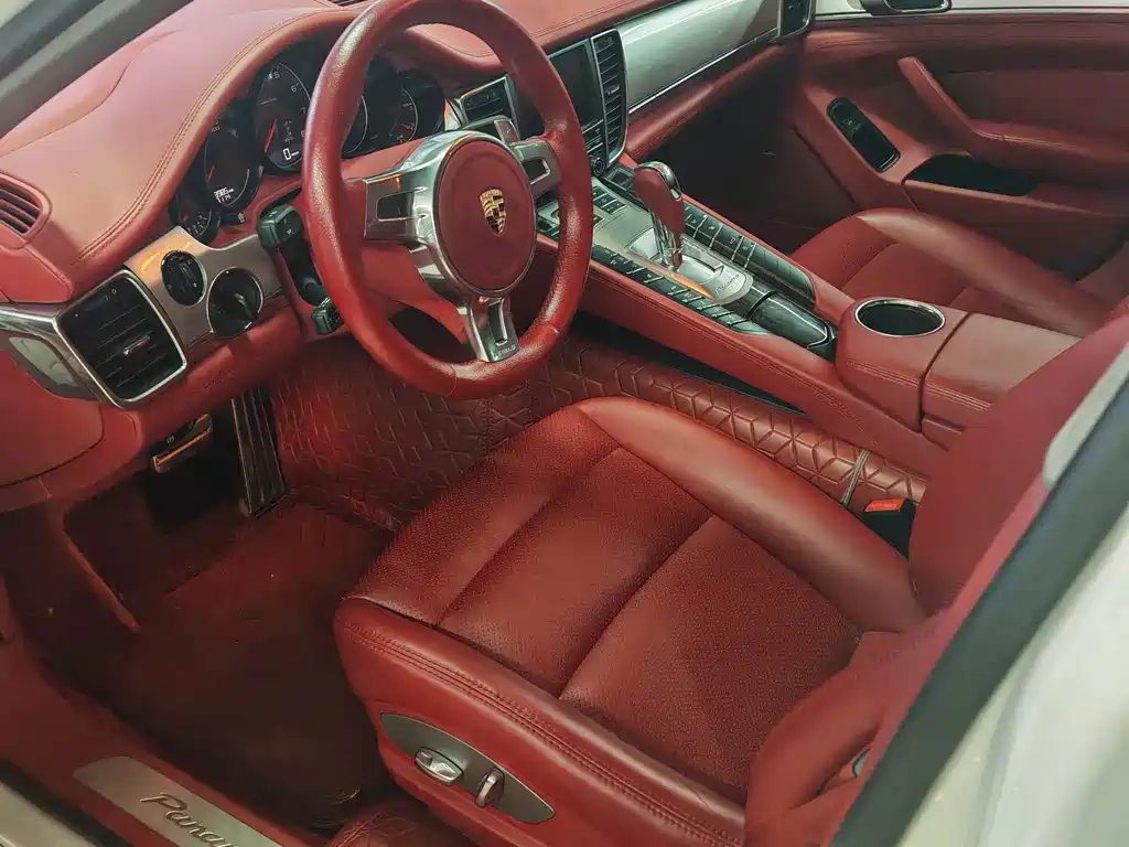 Porsche Panamera — миниатюра 8