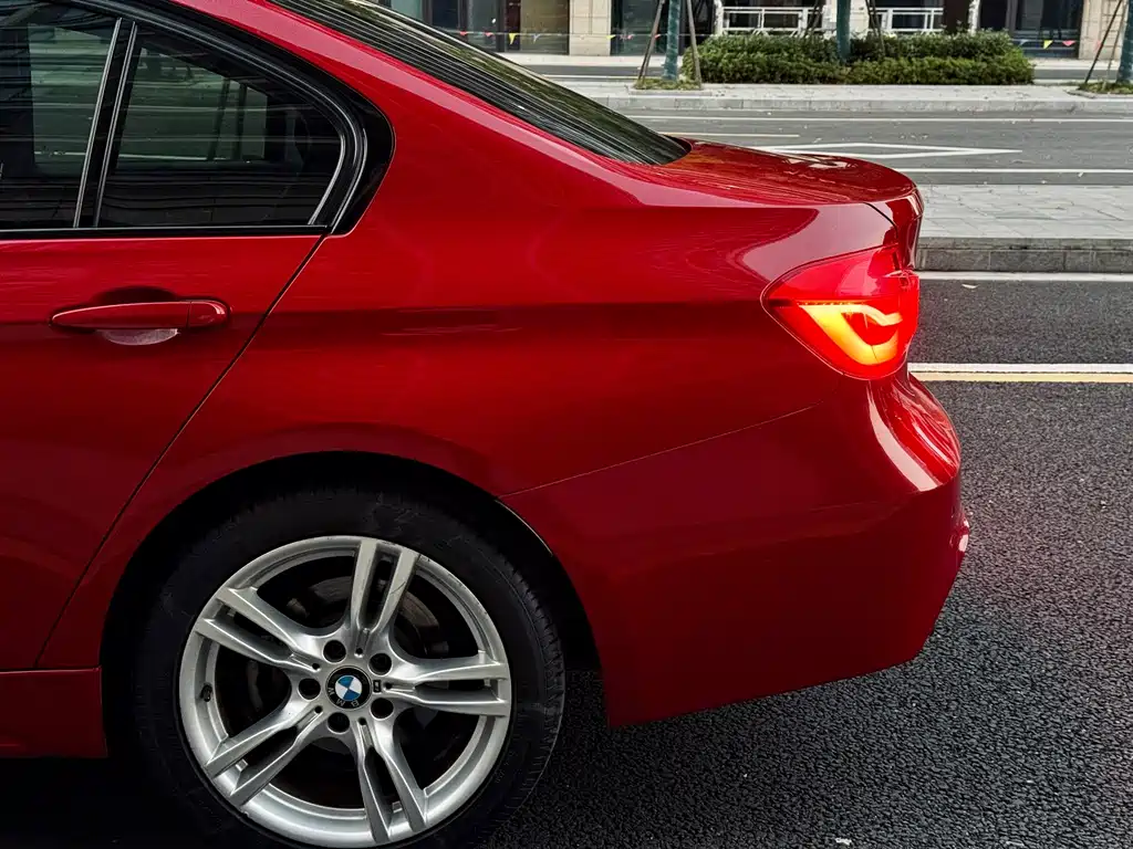 BMW 3 Series — миниатюра 18