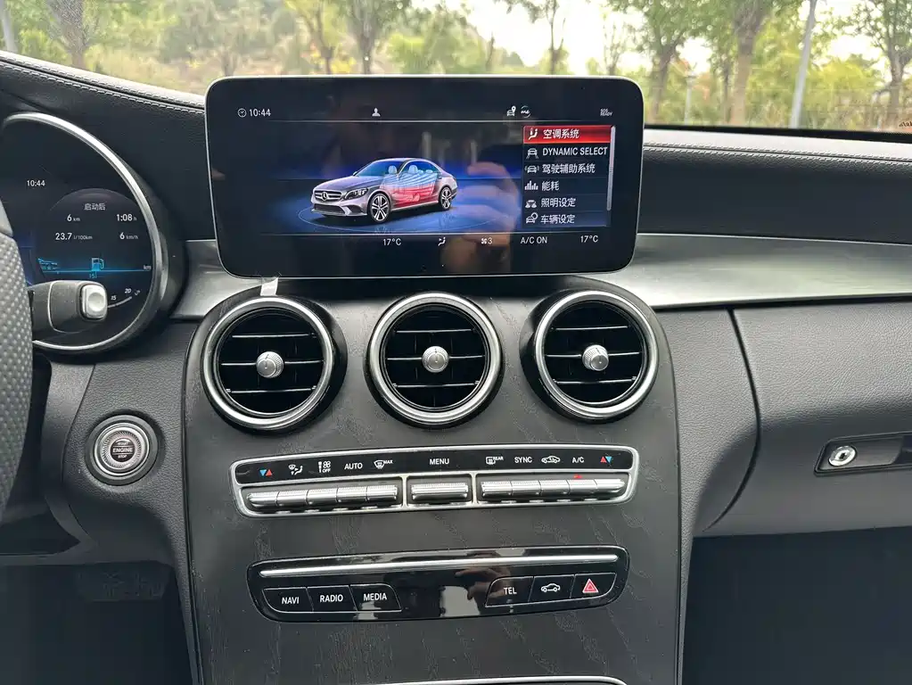 Mercedes-Benz C-Class — миниатюра 18