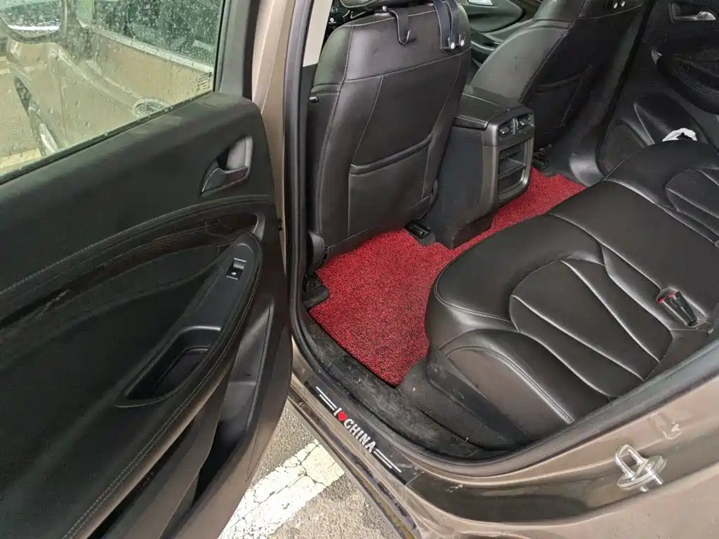 Buick Envision Plus — миниатюра 13