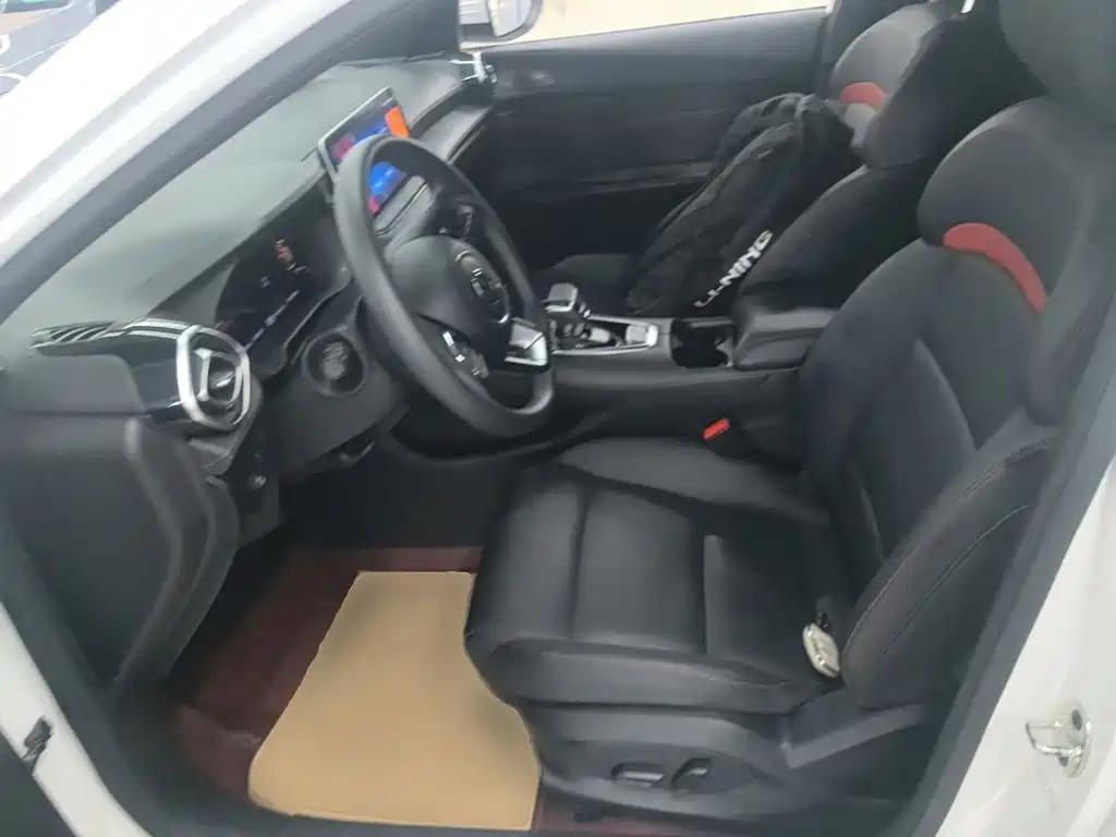 MG MG5 — миниатюра 15