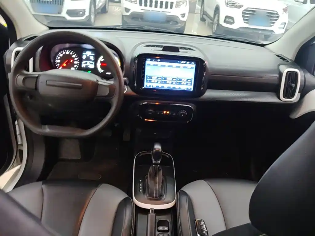 Roewe Clever — миниатюра 10