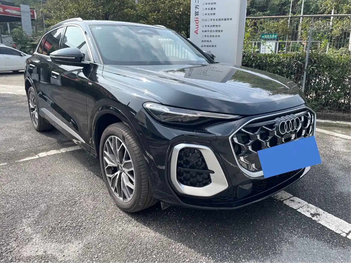 奥迪Q5L 2026款 2.0T 千万用户专享版 2025