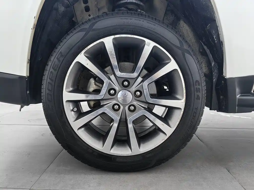 Jeep Compass (Import) — миниатюра 17