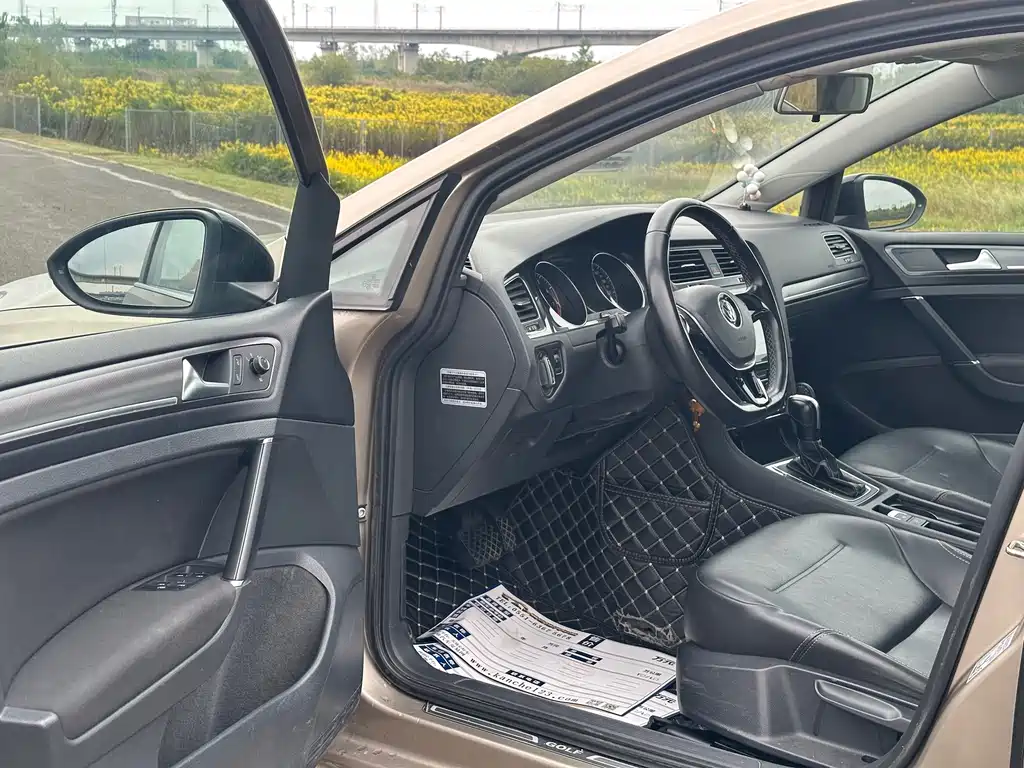 Volkswagen Golf — миниатюра 5