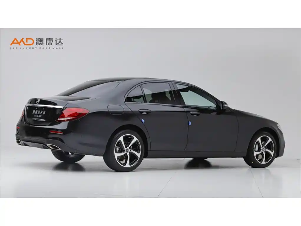 Mercedes-Benz E-Class (Import) — миниатюра 3