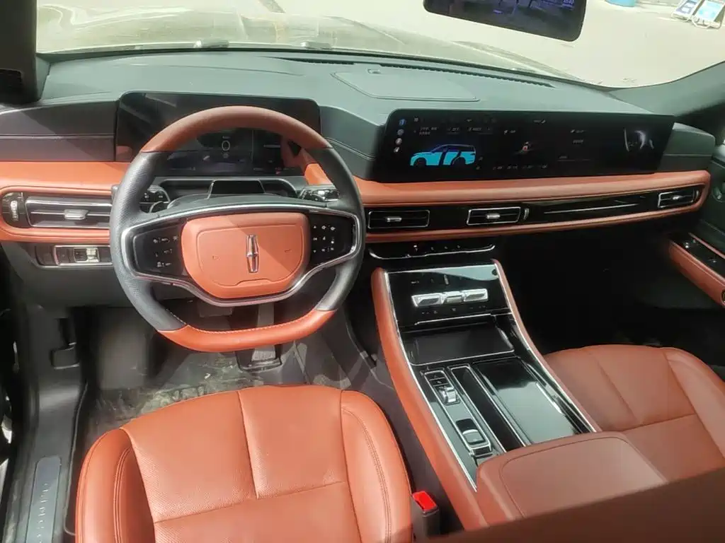 Lincoln Aviator 2024 3.0T V6 мест