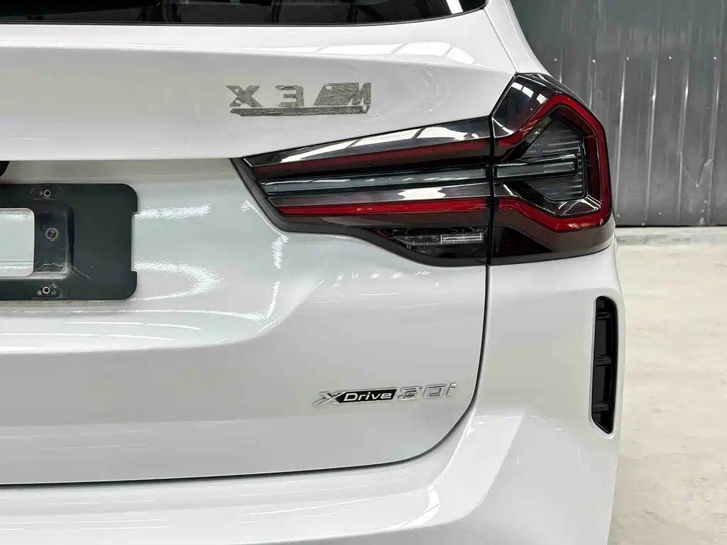 BMW X3 — миниатюра 11