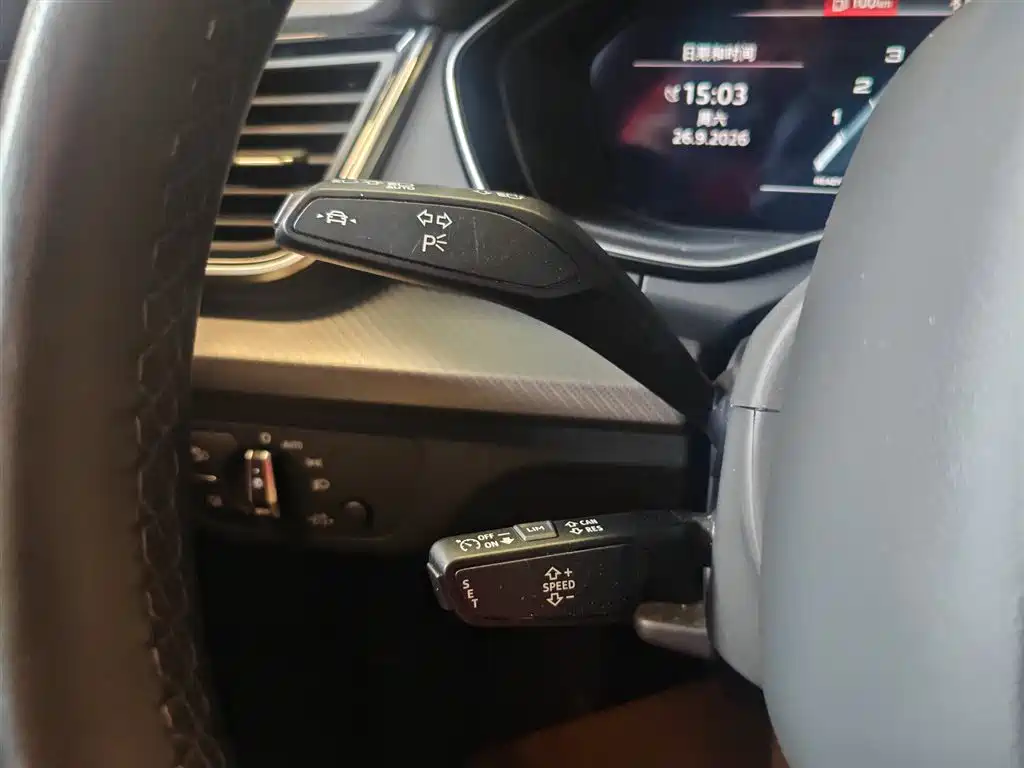 Audi Q5L Sportback — миниатюра 7