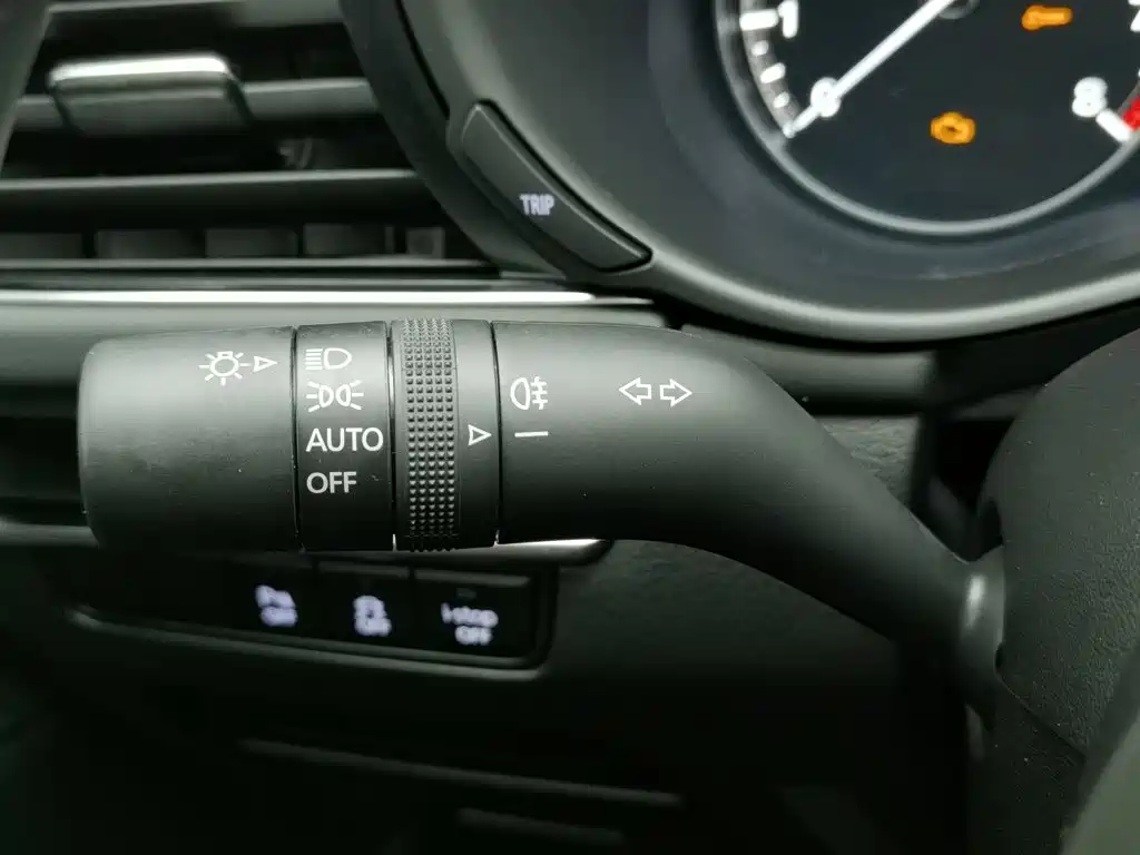 Mazda 3 Axela — миниатюра 21