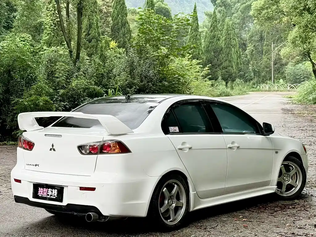 Mitsubishi Lancer EX — миниатюра 9