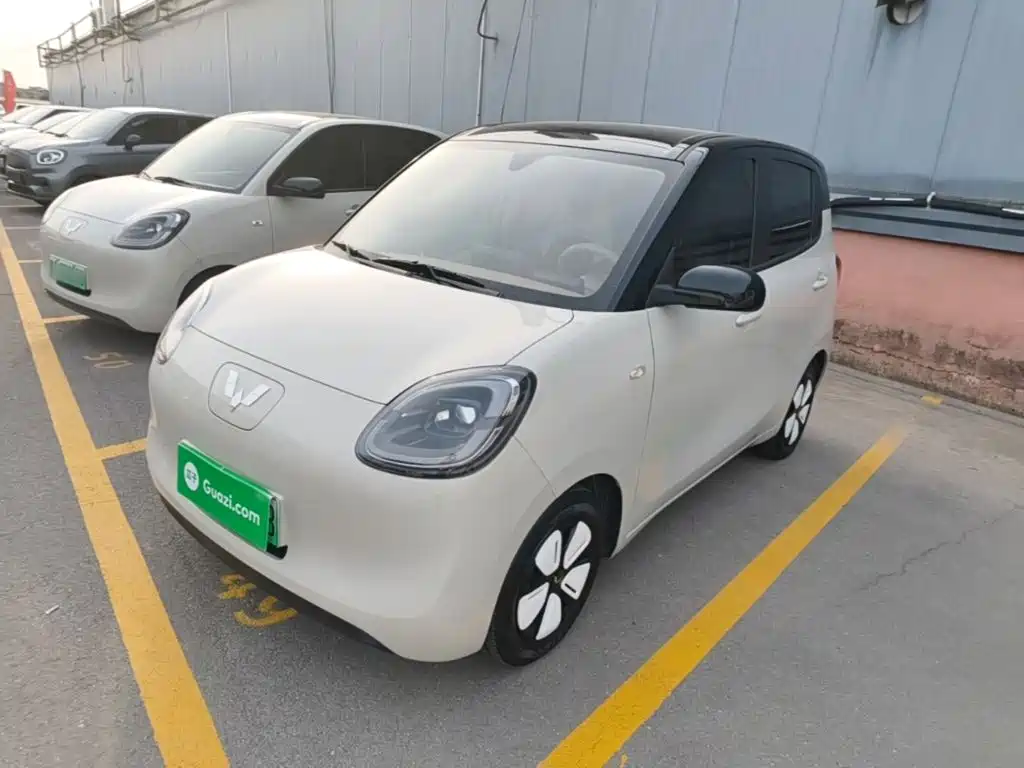 宏光MINIEV 2025款 第四代 四门版 臻享+款