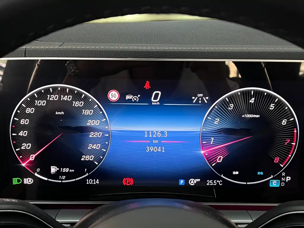 Mercedes-Benz GLE (Import) — миниатюра 17