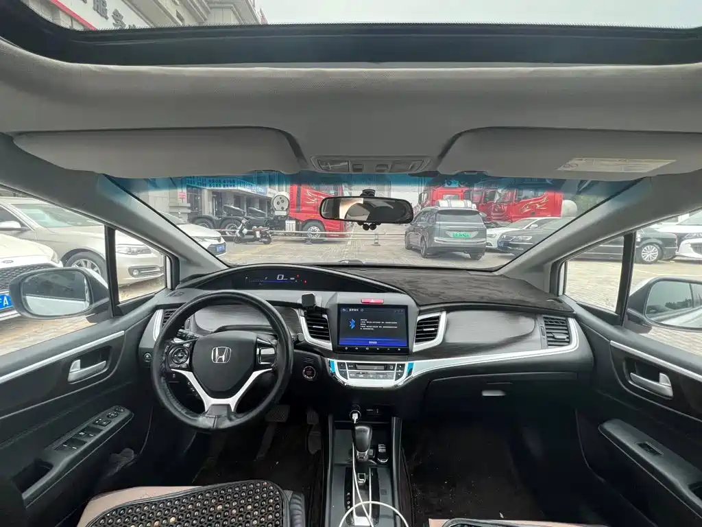 Honda Jade — миниатюра 5