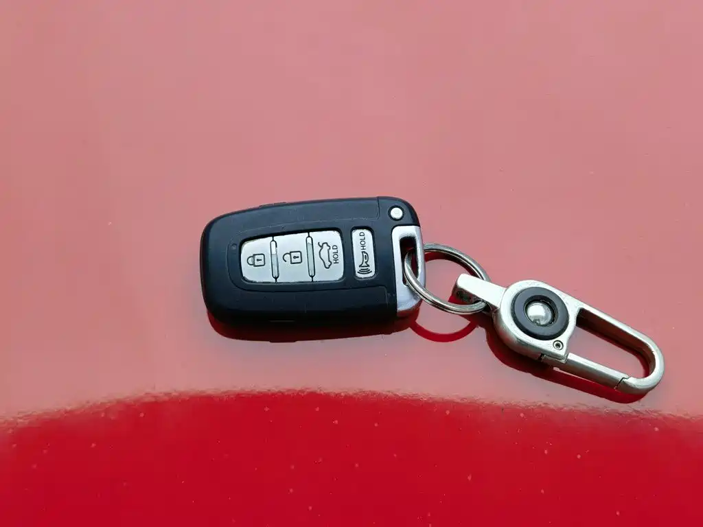Hyundai Genesis Coupe — миниатюра 19