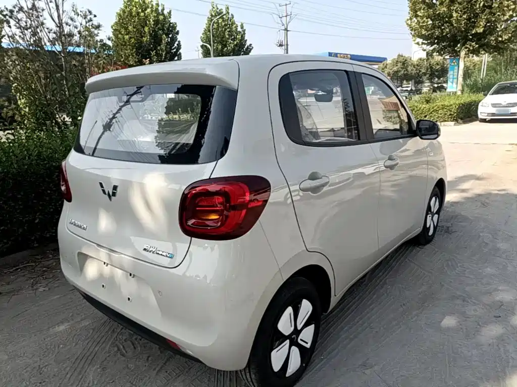 Wuling MINIEV — миниатюра 7